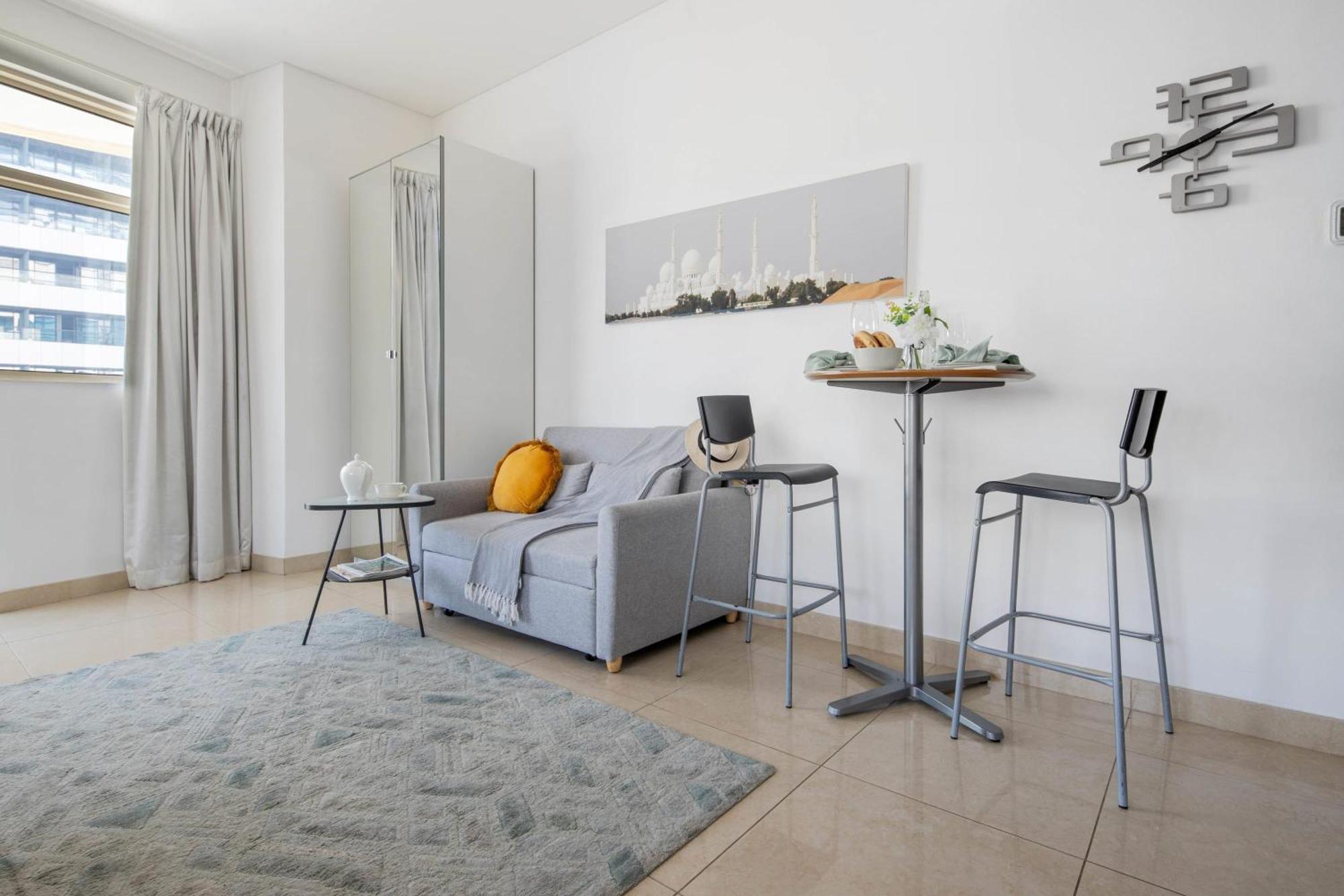 Frank Porter - Yach Bay Appartement
