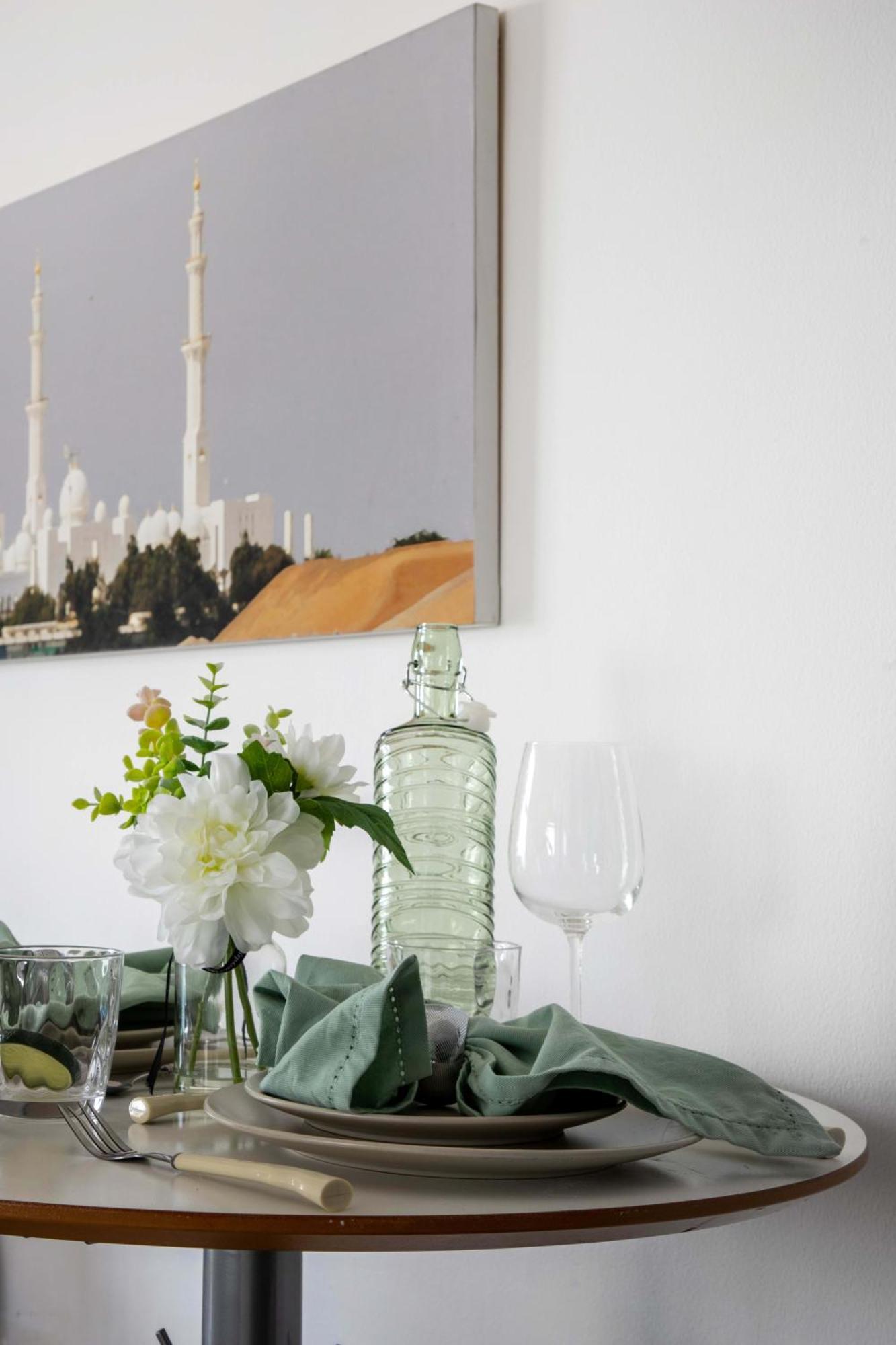 Frank Porter - Yach Bay Appartement Dubaï